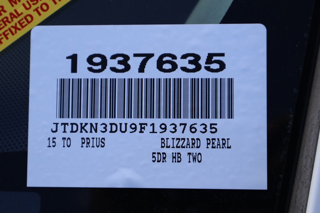 Thumbnail: 2015 Toyota Prius - 7