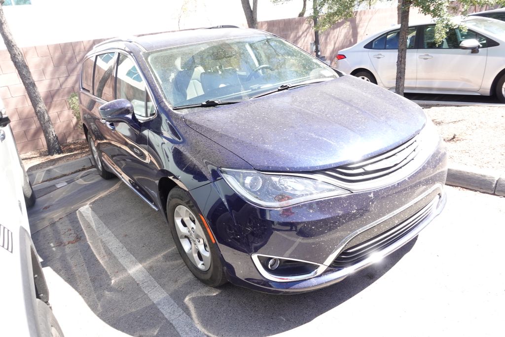 Used 2018 Chrysler Pacifica Hybrid Van