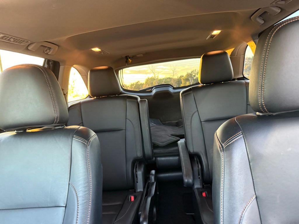 Thumbnail: 2017 Toyota Highlander - 19