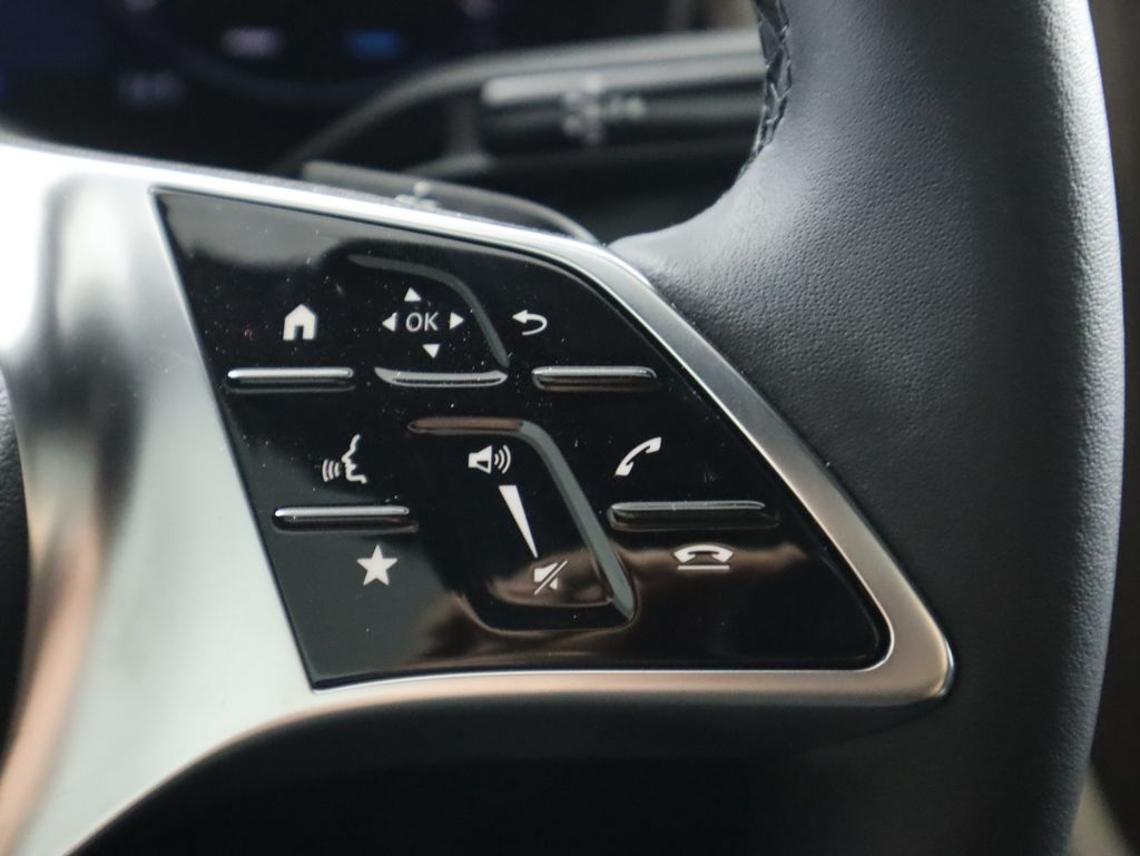 Thumbnail: 2026 Mercedes-Benz GLC - 13