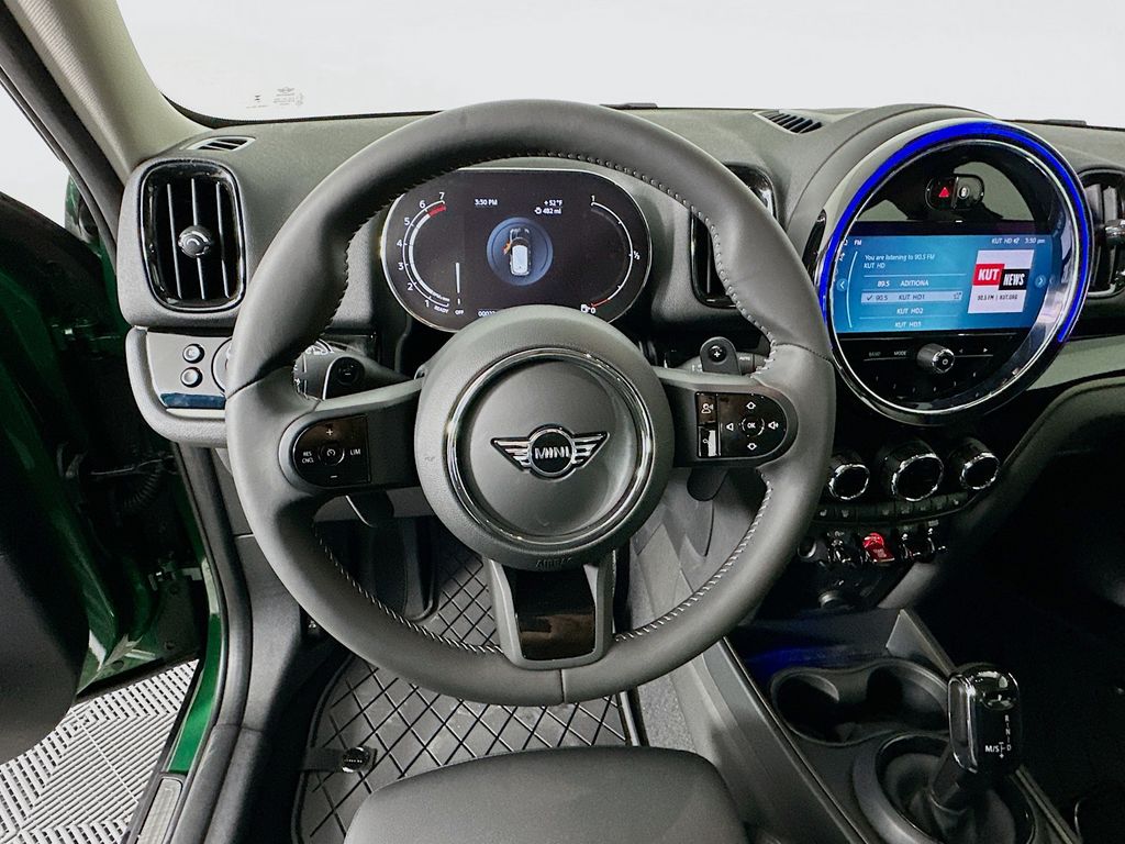 2024 MINI Cooper Countryman Signature 10