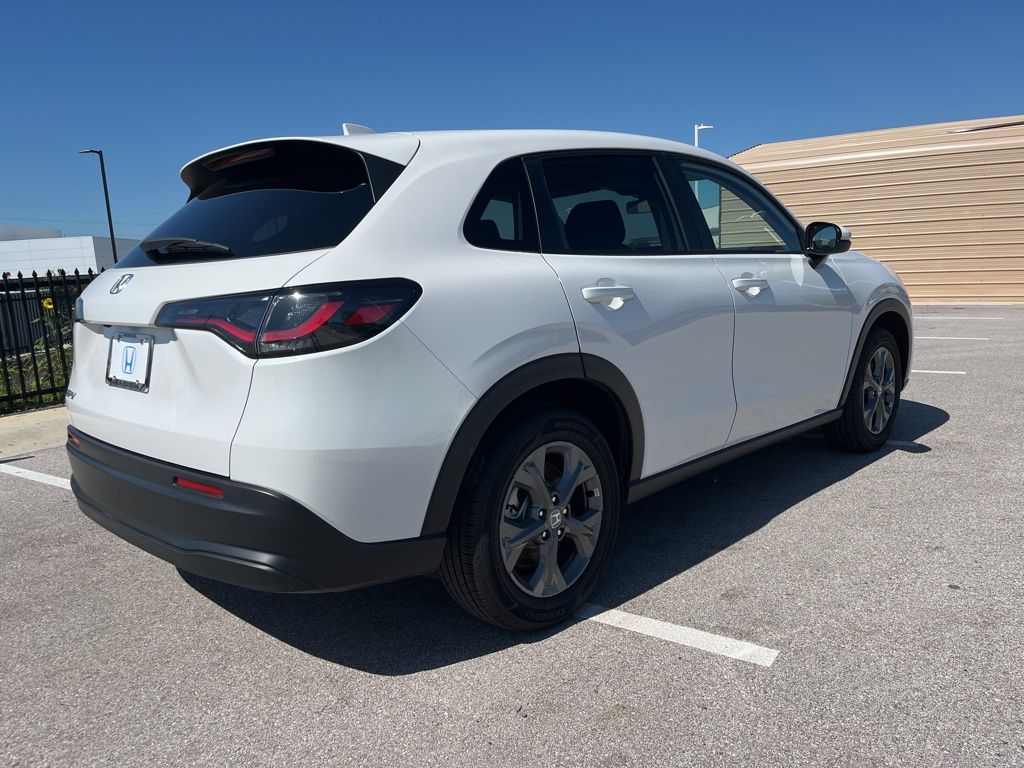 Thumbnail: 2026 Honda HR-V - 4