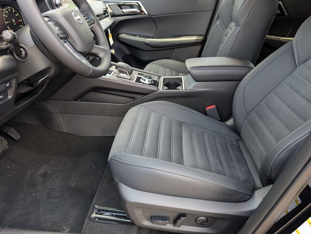 New 2026 Nissan Rogue Plug-in Hybrid SUV