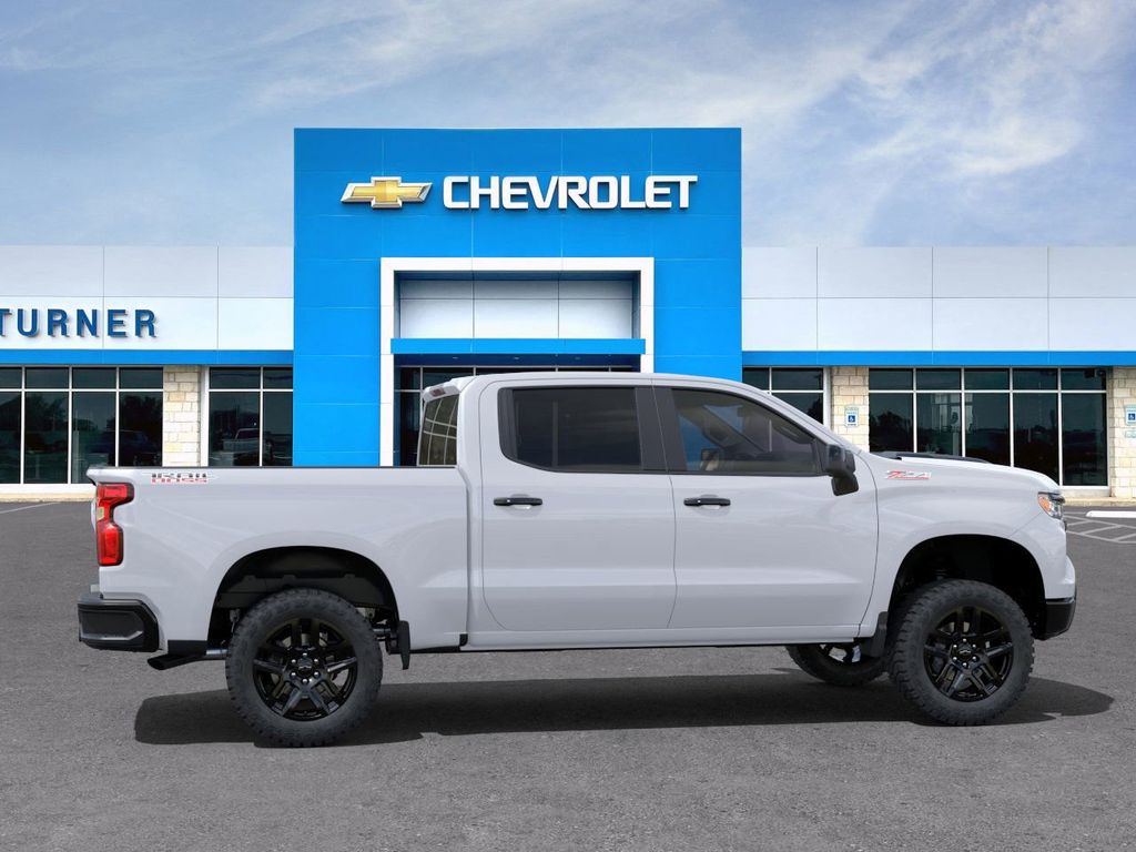 2024 Chevrolet Silverado 1500 LT Trail Boss 5