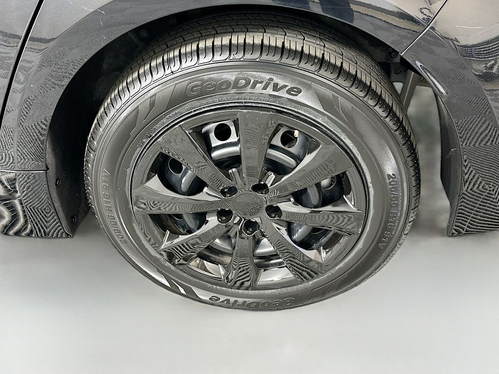 Thumbnail: 2024 Toyota Corolla - 29