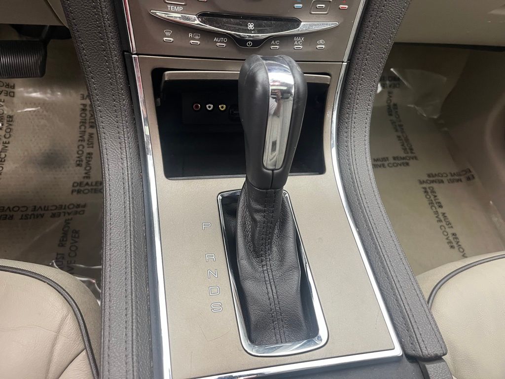 Thumbnail: 2013 Lincoln MKX - 19