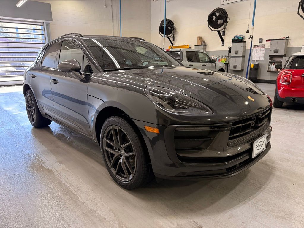 2023 Porsche Macan Base 7