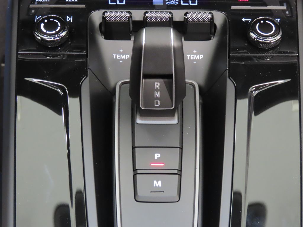 Thumbnail: 2026 Porsche 911 - 29