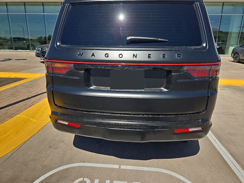 Thumbnail: 2023 Jeep Wagoneer - 6