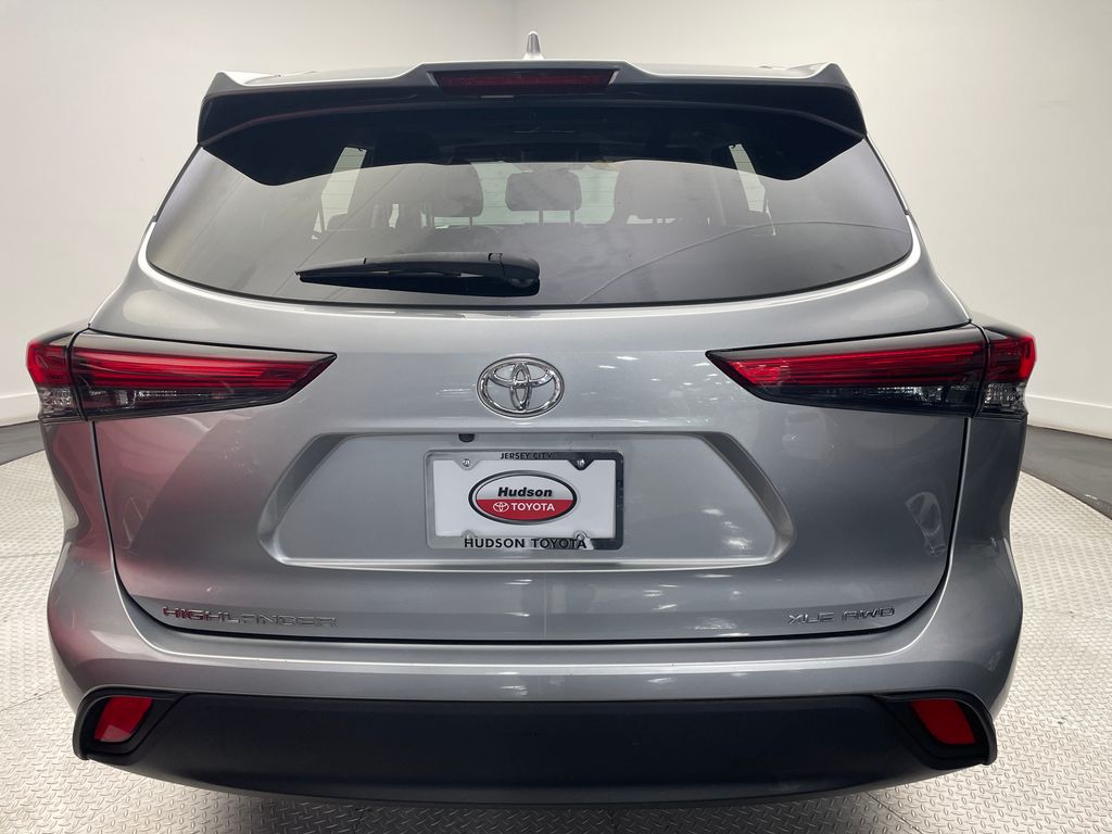 2021 Toyota Highlander XLE 6