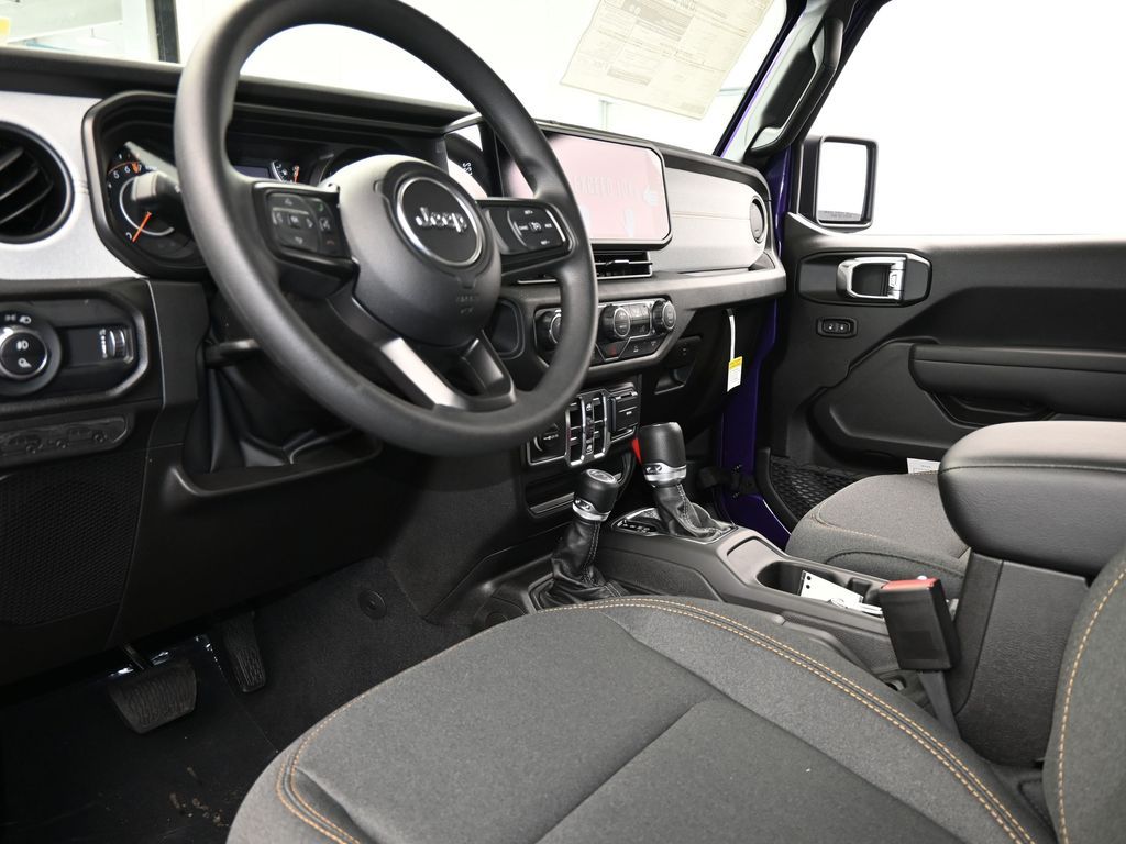 New 2026 Reign Jeep Sport image 12