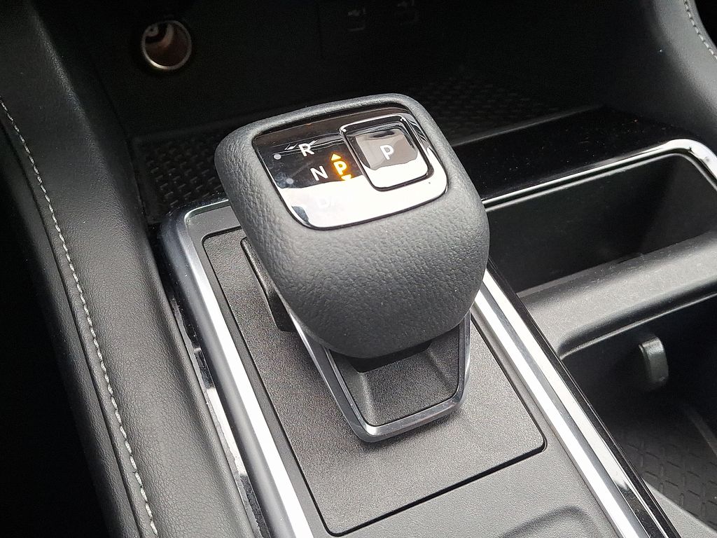 Thumbnail: 2023 Nissan Pathfinder - 15