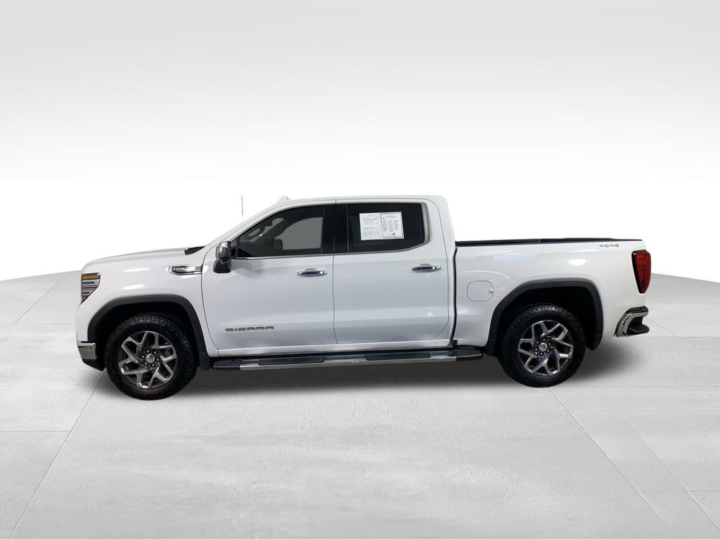 2024 GMC Sierra 1500 SLT 3