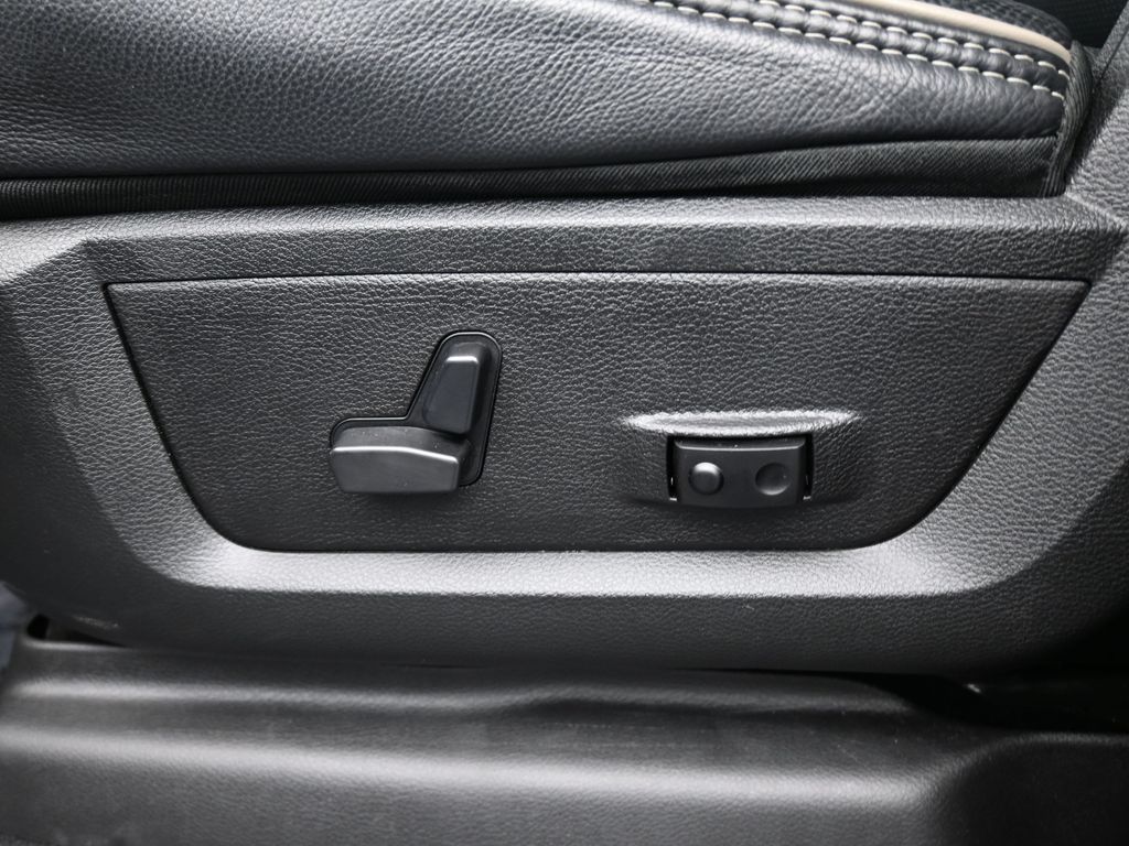 Used 2024 Bright White Clearcoat Ram Rebel image 13