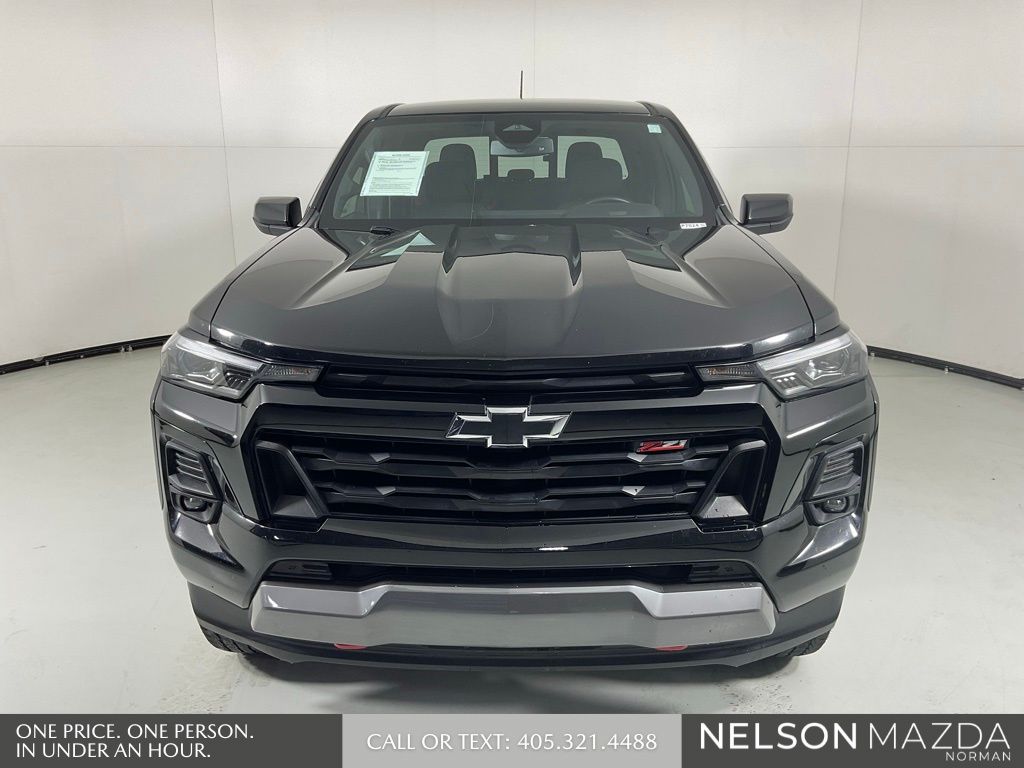 View vehicle photo 2