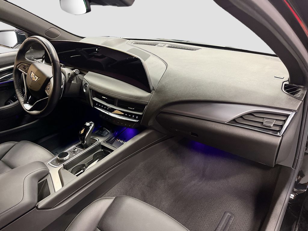 Used 2026 Black Raven Cadillac Premium Luxury image 31