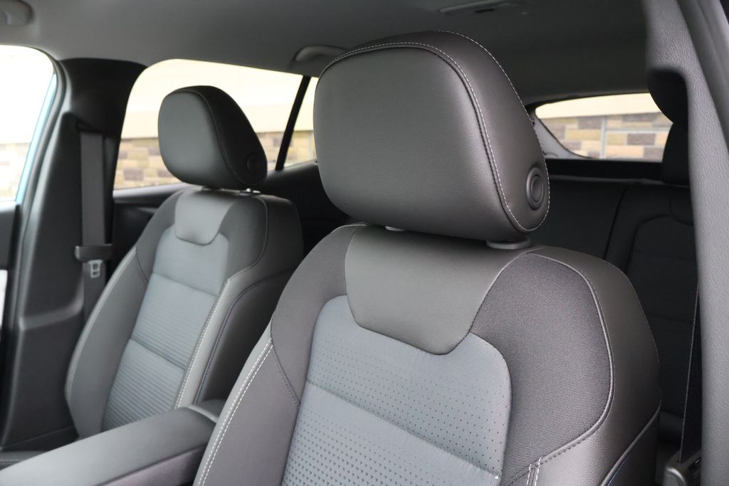 Thumbnail: 2026 Chevrolet Trax - 15