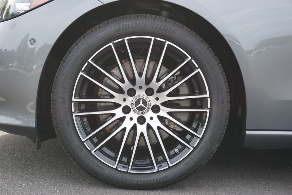 Thumbnail: 2024 Mercedes-Benz C-Class - 18