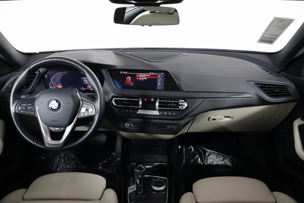 Thumbnail: 2023 BMW 2 Series - 8