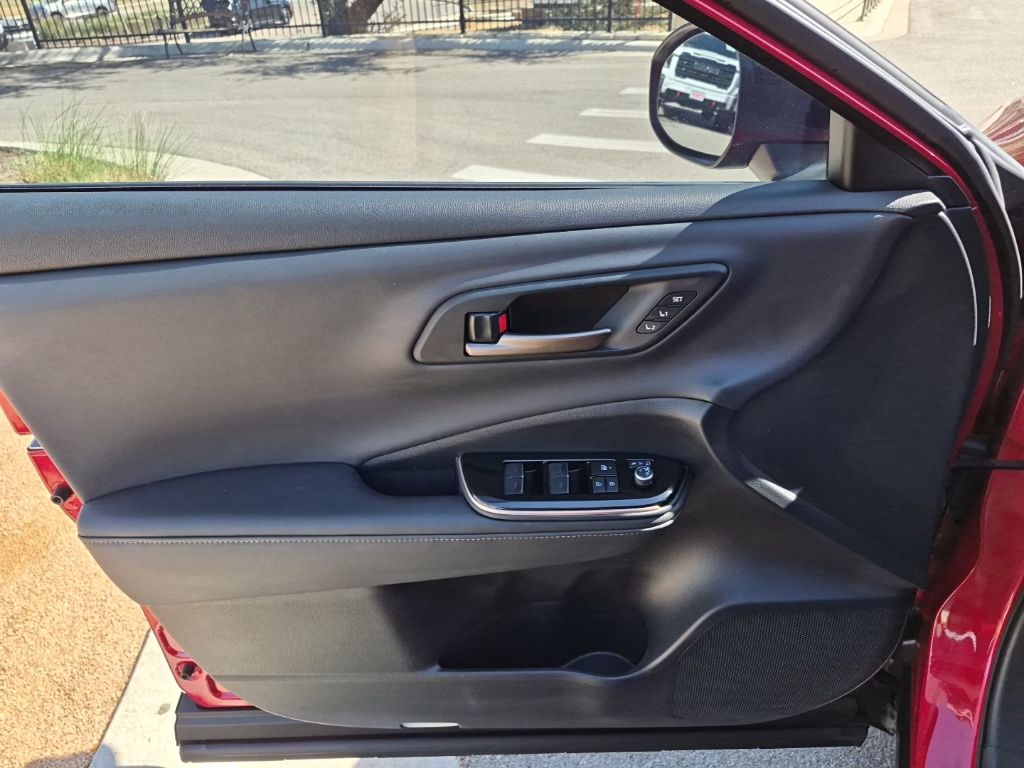 Used Car 2025 Toyota Crown Signia  Limited For Sale Under $50,000 In Austin, Texas