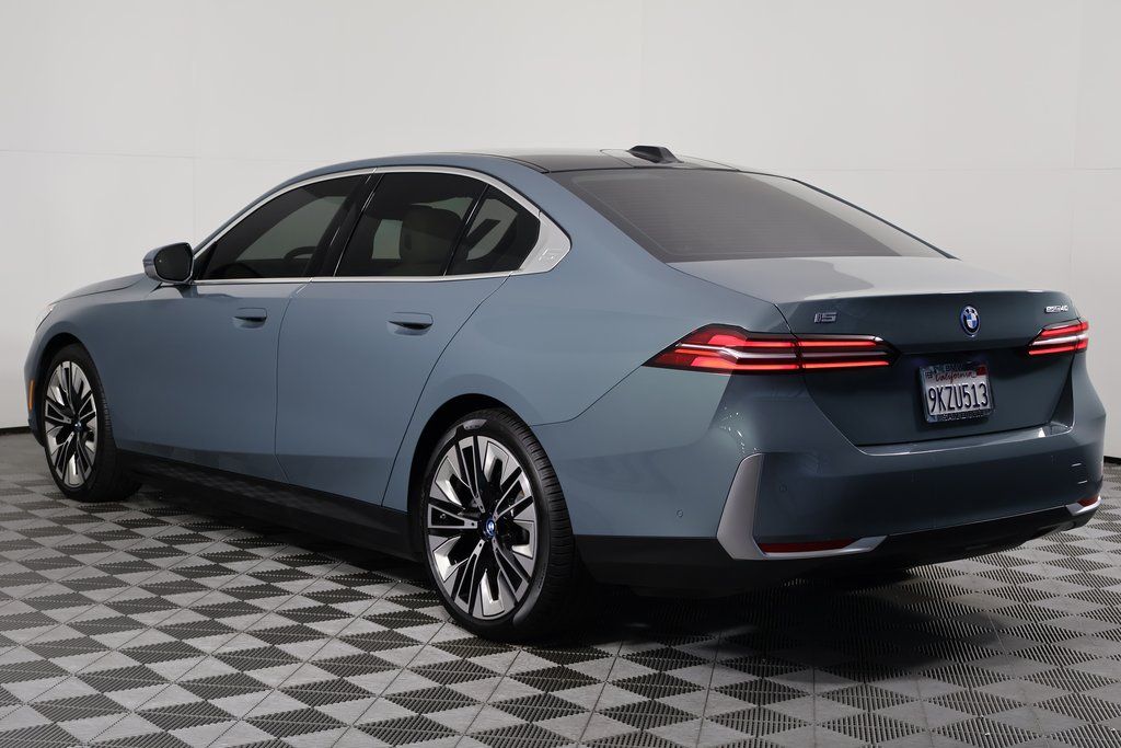 Thumbnail: 2024 BMW i5 - 6