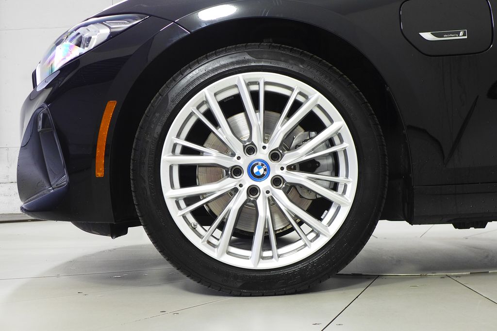 Thumbnail: 2023 BMW 3 Series - 5