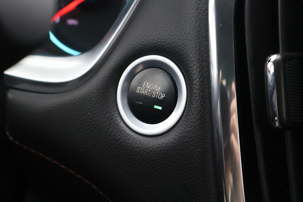 Thumbnail: 2018 Chevrolet Traverse - 29