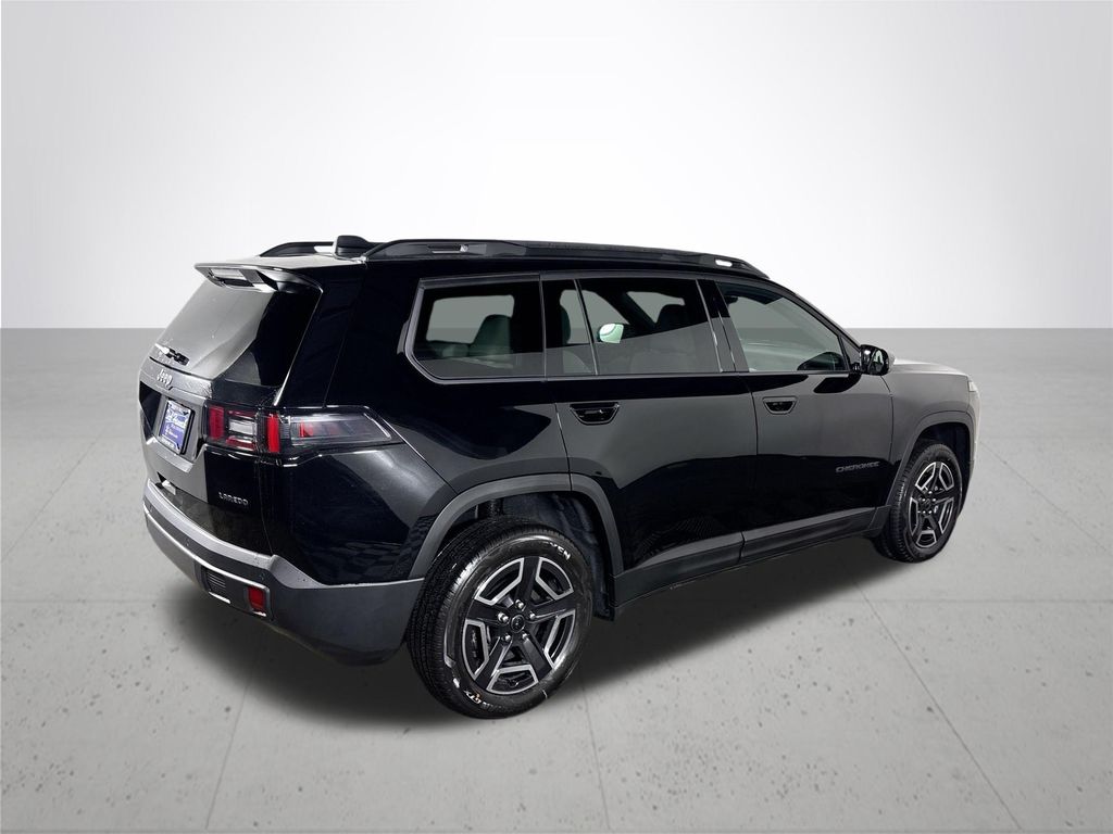 2026 Jeep Cherokee Laredo