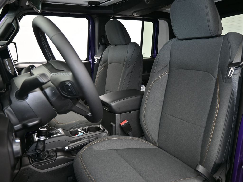 New 2026 reign Jeep Sport S image 10