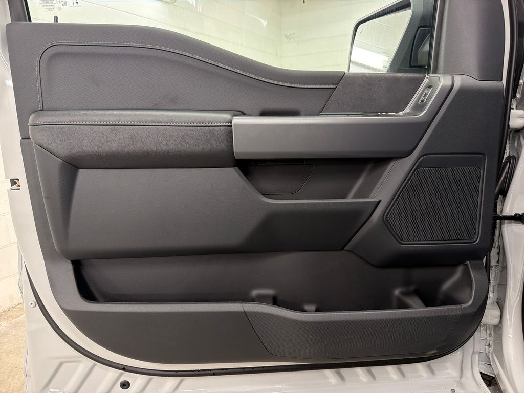 New 2026 White Ford XLT image 15