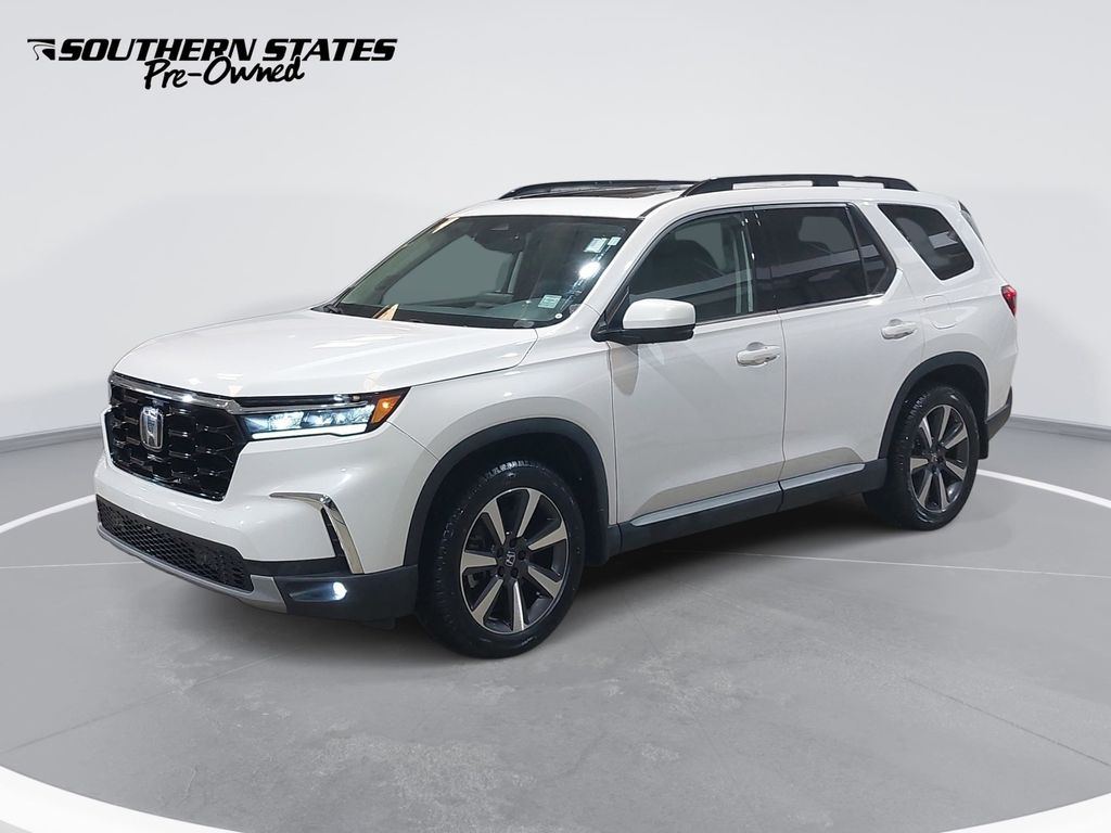 Platinum White Pearl 2023 Honda Pilot Touring FWD SUV / Crossover Front-Wheel Drive Automatic
