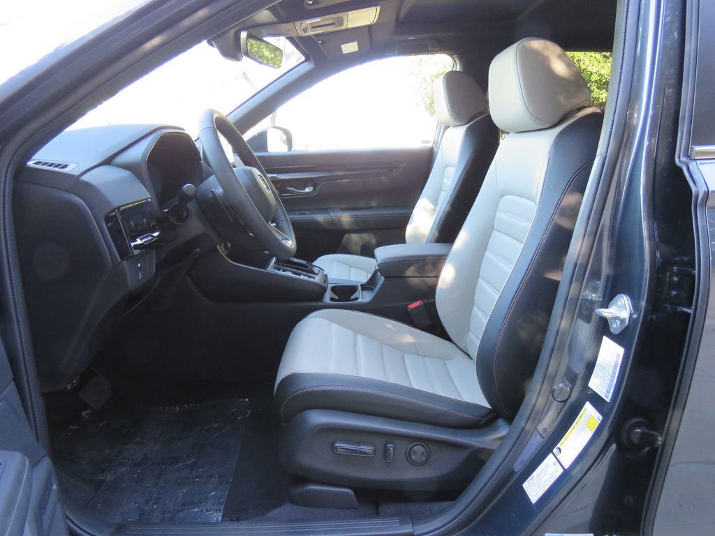 2025 Honda CR-V Sport Touring 9