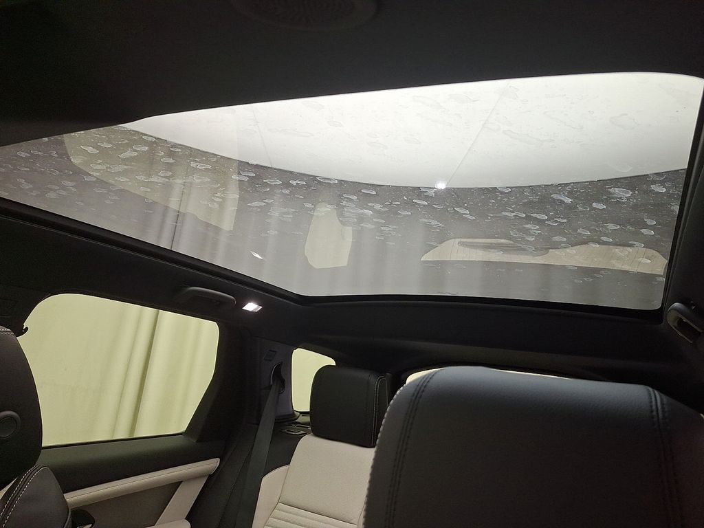 Thumbnail: 2026 Land Rover Discovery Sport - 11