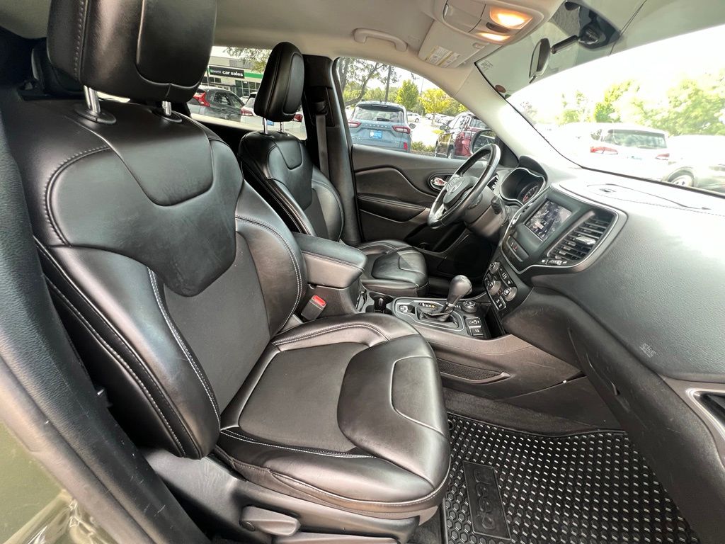 Used 2020 Jeep Cherokee SUV