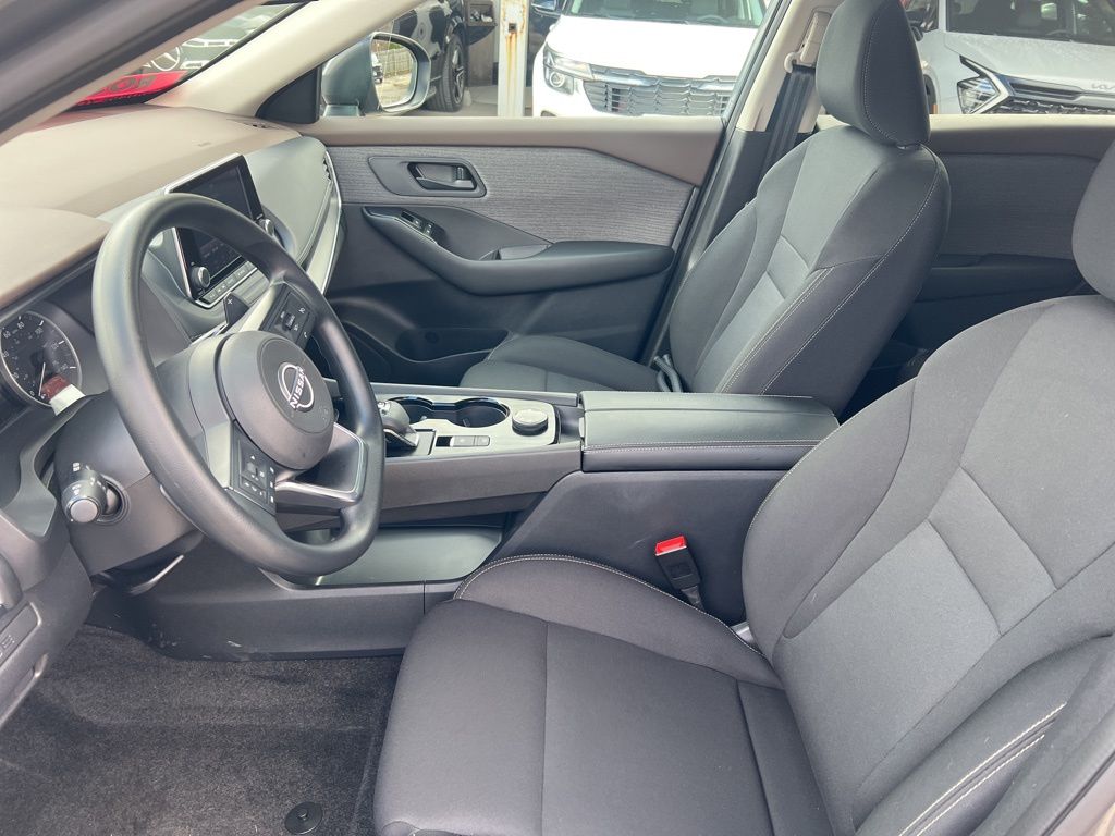 2023 Nissan Rogue S photo