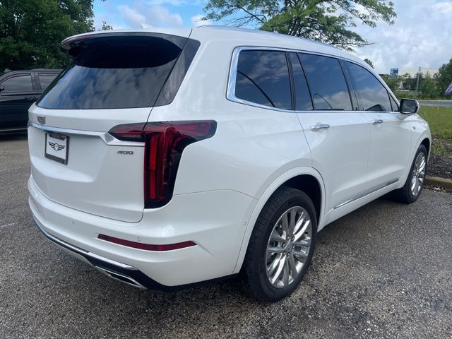 Thumbnail: 2023 Cadillac XT6 - 3