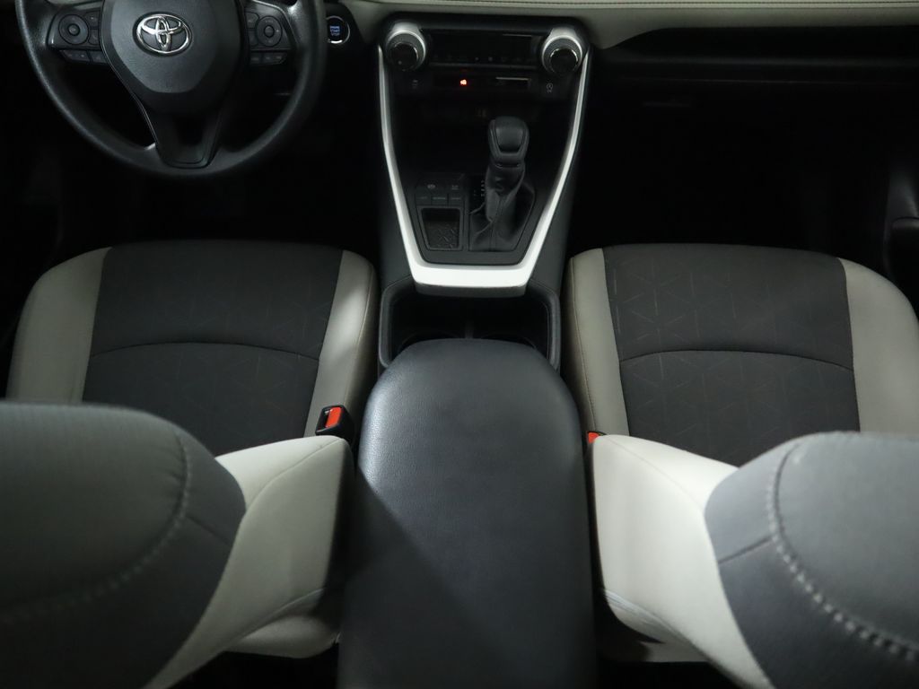 Thumbnail: 2023 Toyota RAV4 - 16