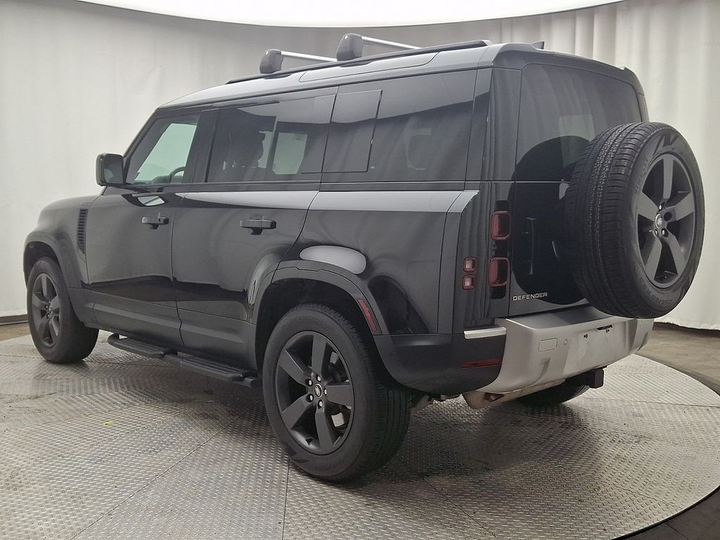 Thumbnail: 2025 Land Rover Defender - 6