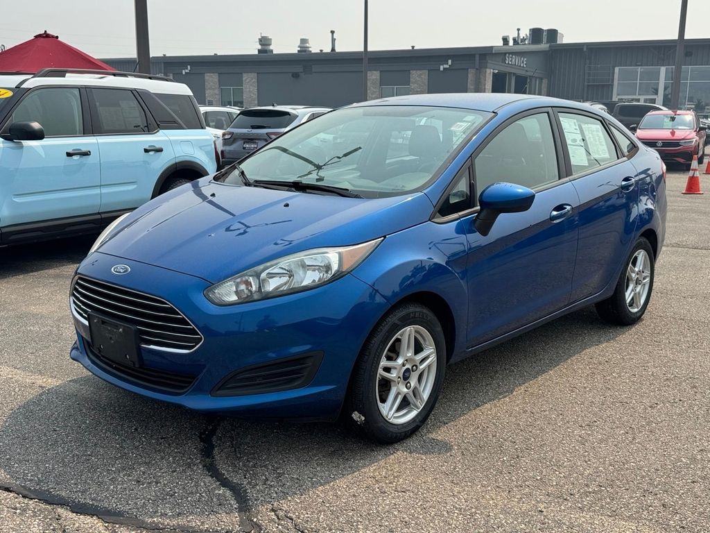 Certified Used 2019 Lightning Blue Metallic Ford SE image 2