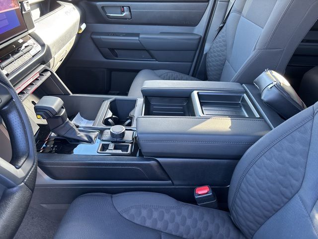 2026 Toyota Tundra SR5 - Photo 27