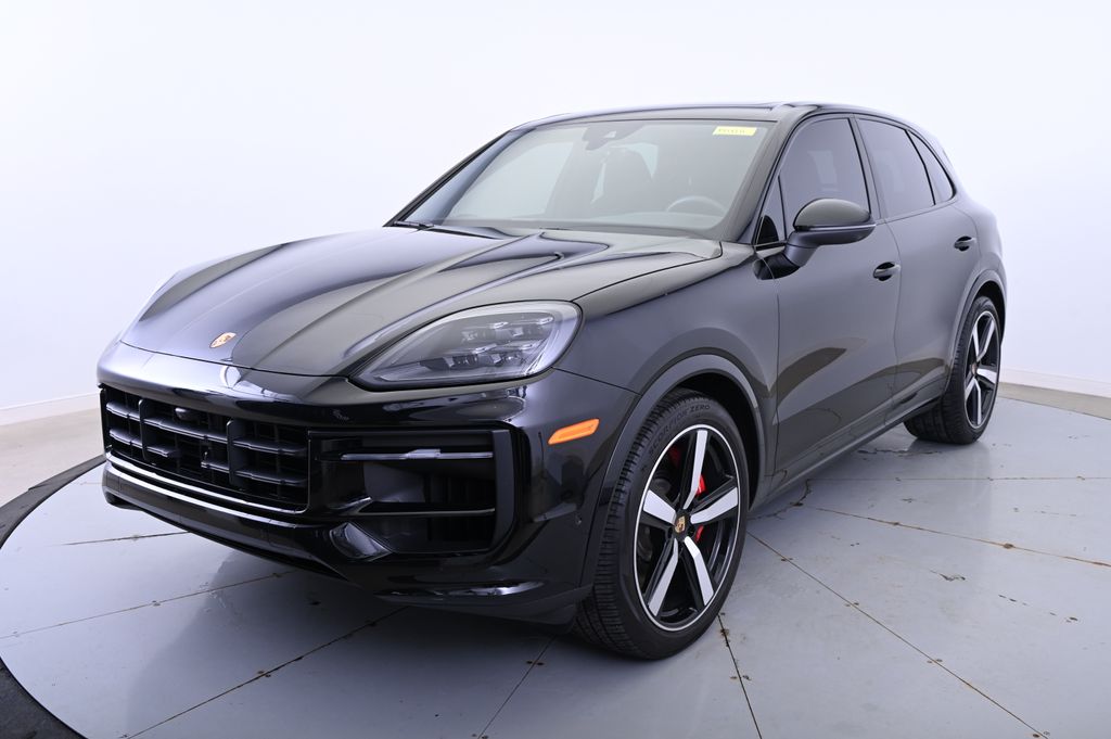 2024 Porsche Cayenne S -
                Beachwood, OH