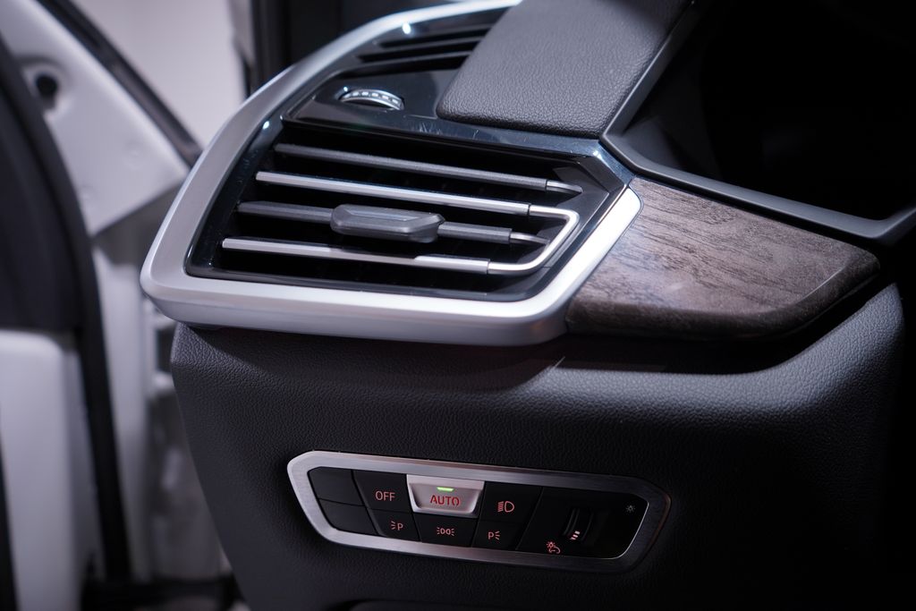 Thumbnail: 2023 BMW X5 - 19