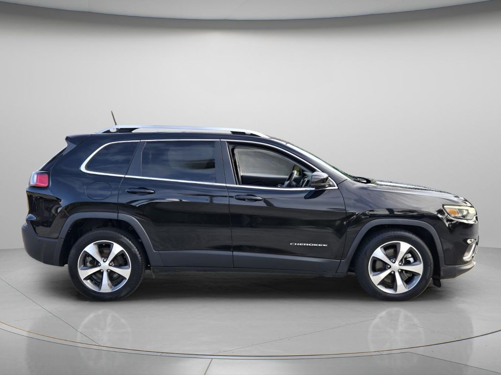 2021 Jeep Cherokee - $15,989