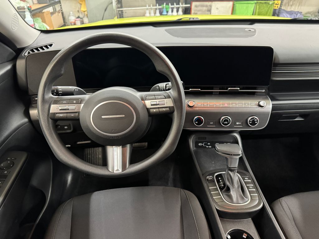 2024 Hyundai Kona SE