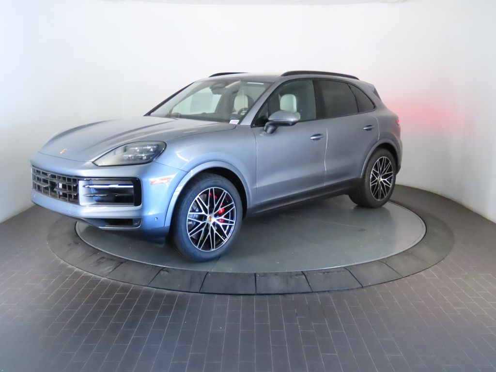 Thumbnail: 2026 Porsche Cayenne - 1