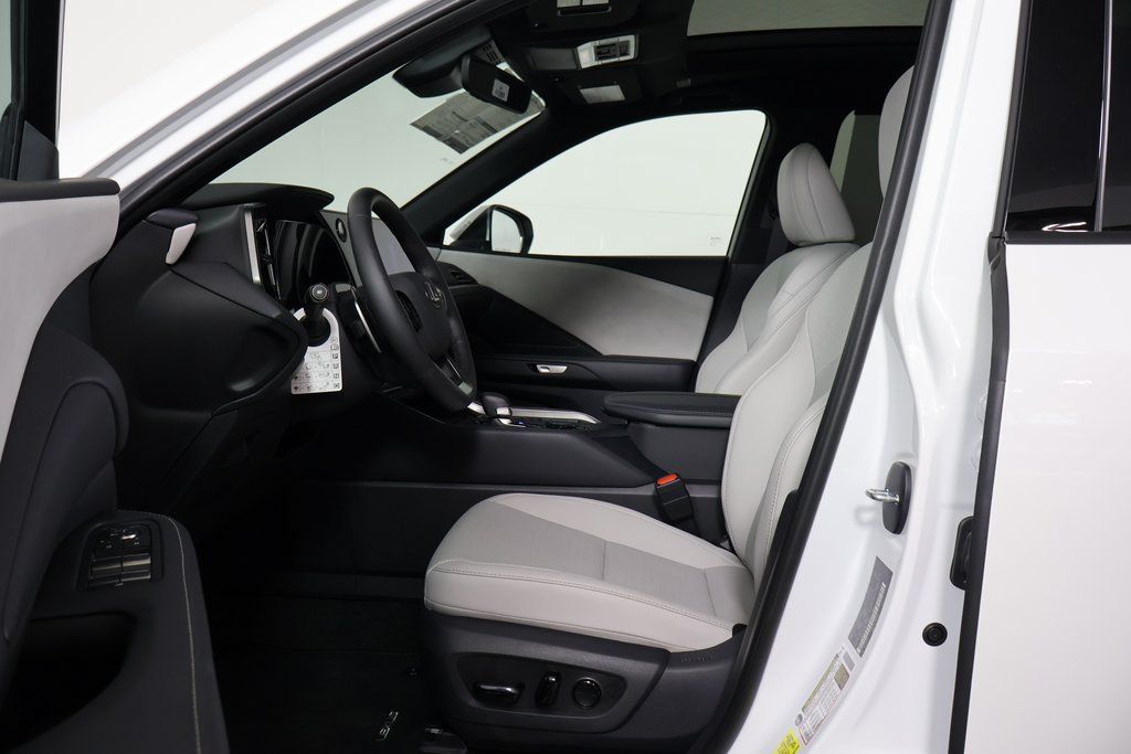 Thumbnail: 2026 Lexus TX - 5