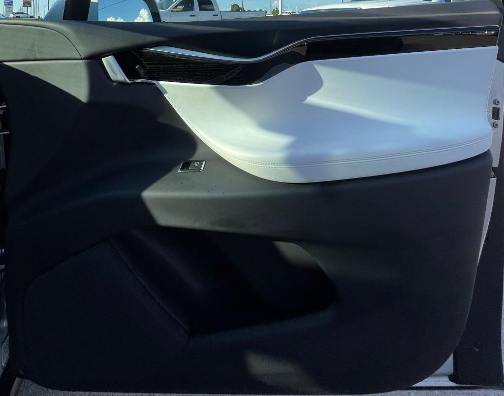 2017 Tesla Model X  Silver at Autostrade