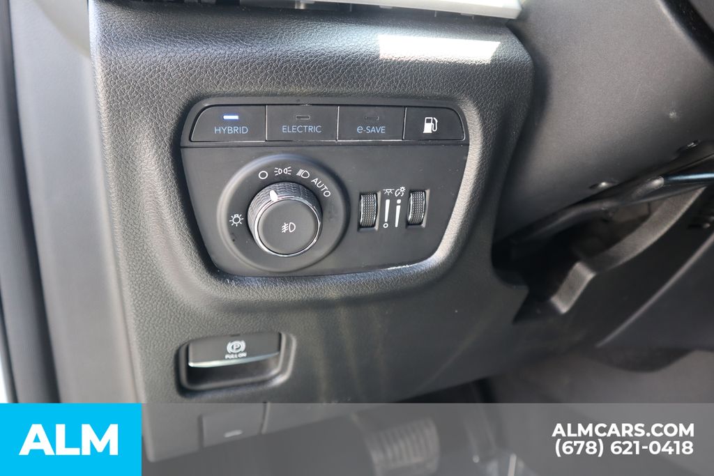 Used 2024 White Jeep 4xe image 12