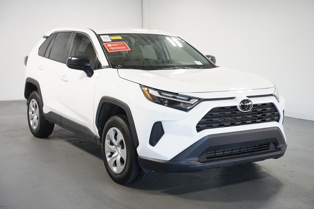 Thumbnail: 2025 Toyota RAV4 - 3