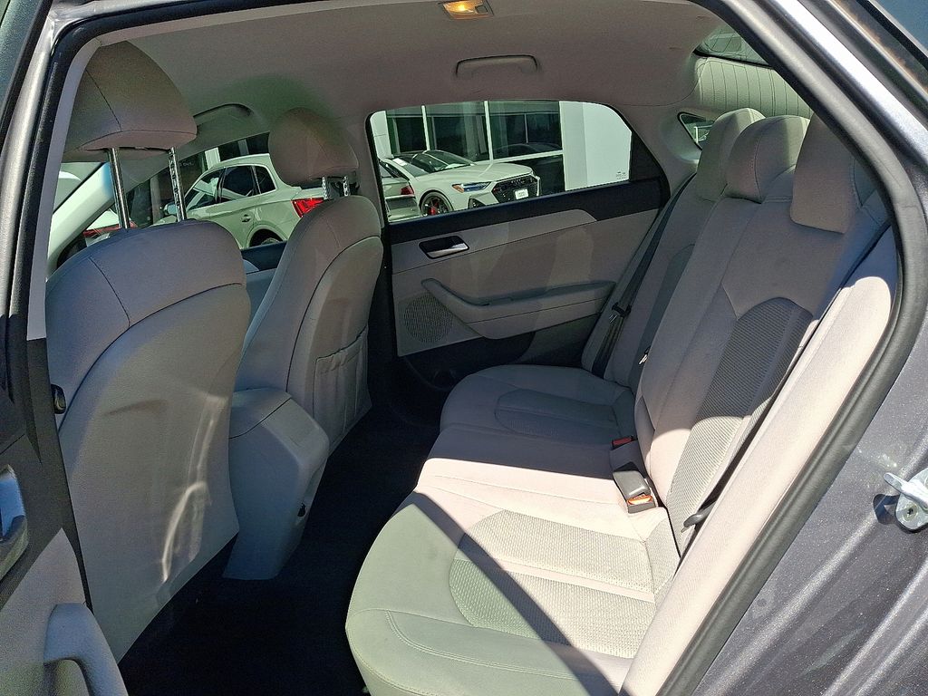 Thumbnail: 2018 Hyundai Sonata - 10